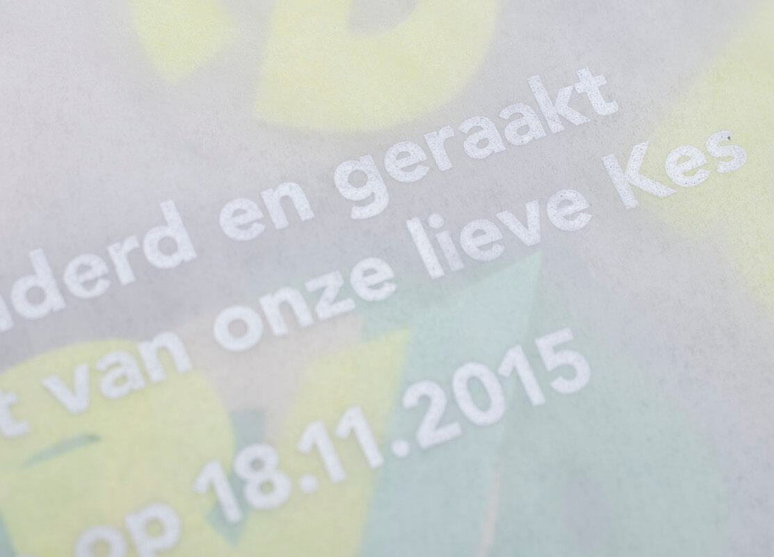 grafisch ontwerp, graphic design, Rotterdam, bijzonder drukwerk, printed matter, SIVK, paper, papier, postzegel, post, stamp, special ink, speciale inkt, fluor, sticker, pergamijn, glassine, envelop, Kes, letterconfetti, letter, confetti, plotter cut, plotter, snijwerk, beautiful son, love, liefde